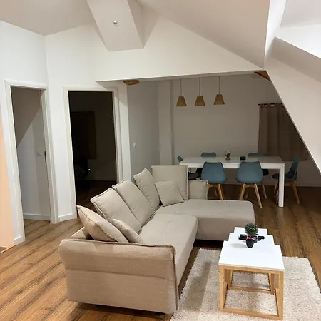 Stella Apartment *